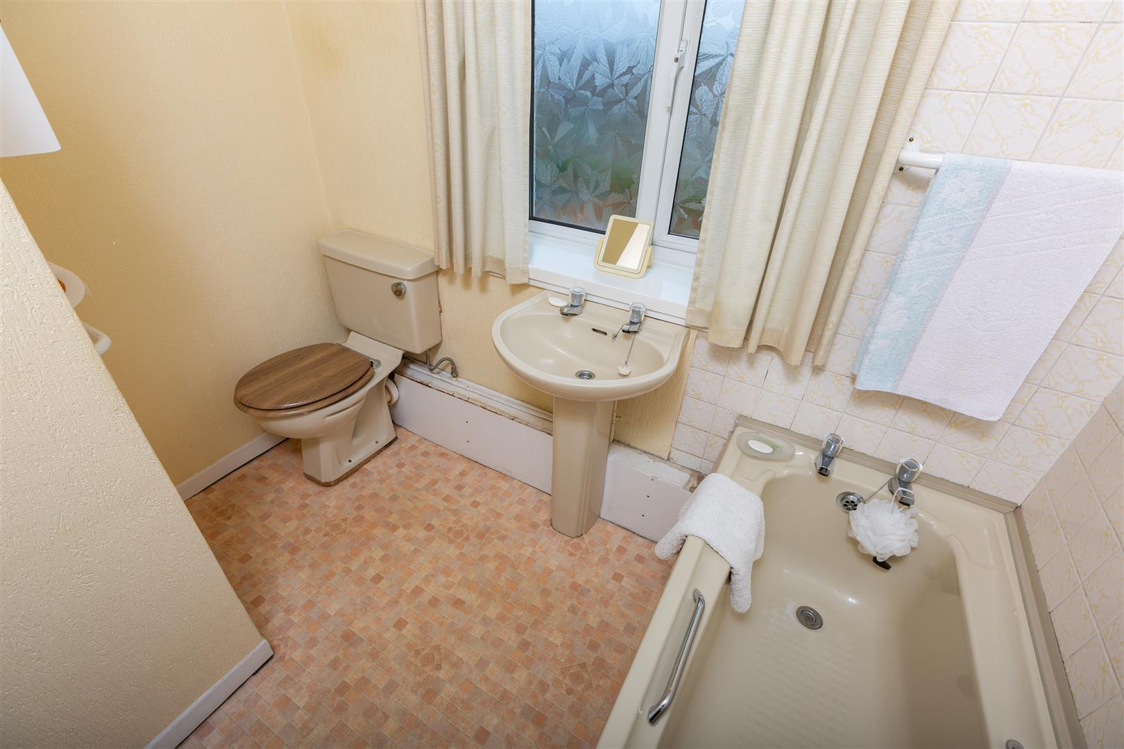 Torrington Road, Gendros, Swansea, SA5 8DU